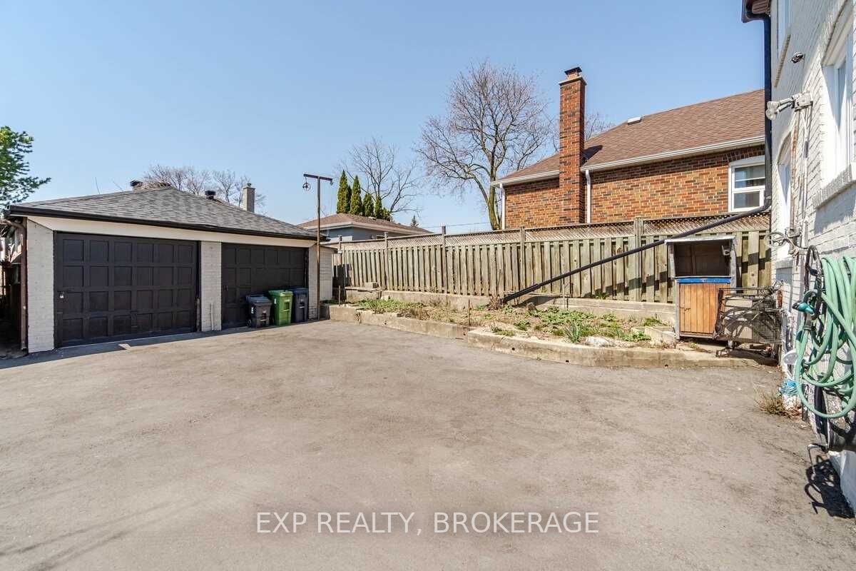 90A Bicknell Avenue