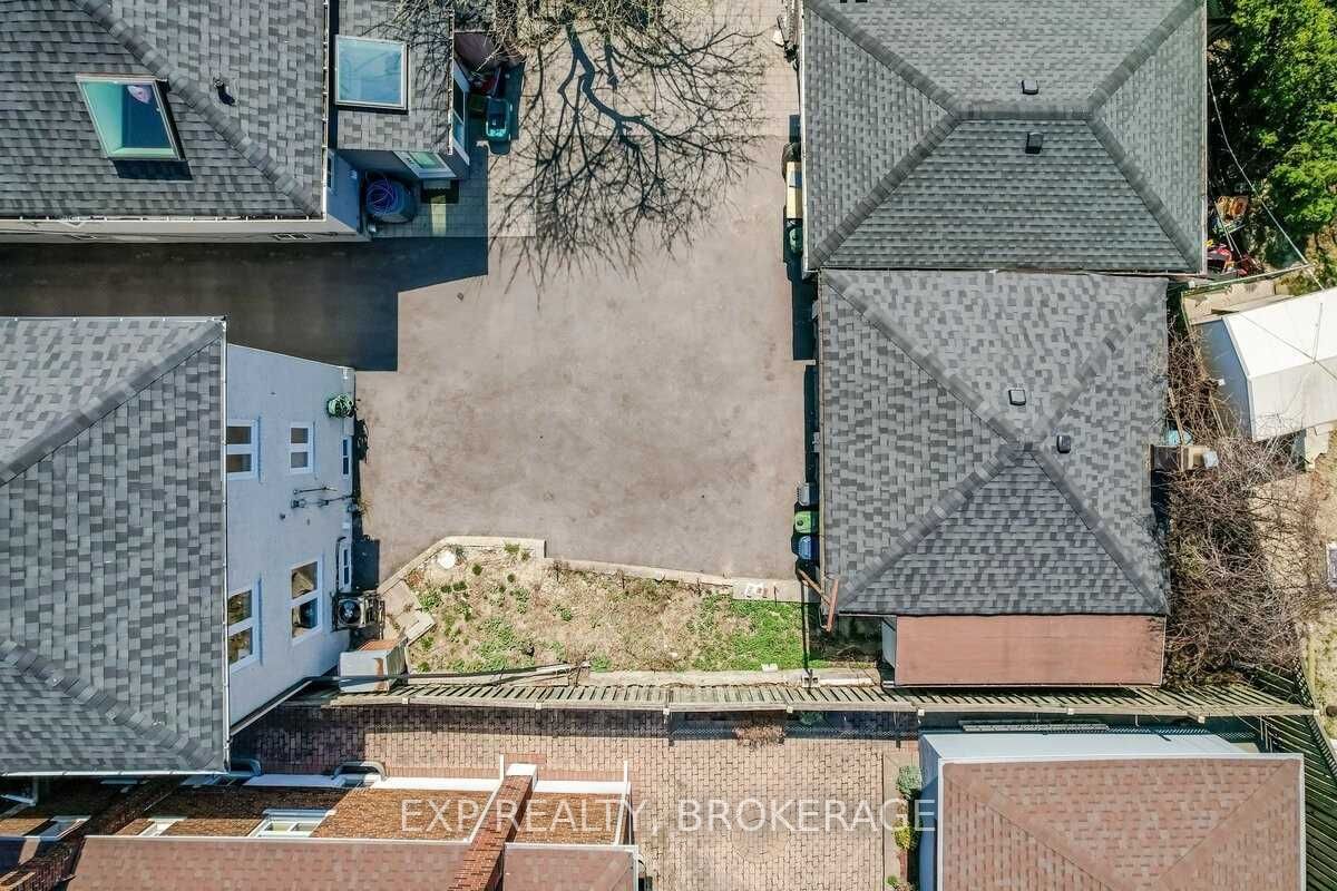 90A Bicknell Avenue