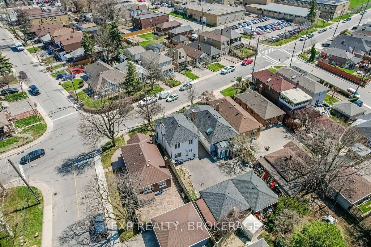 90A Bicknell Avenue