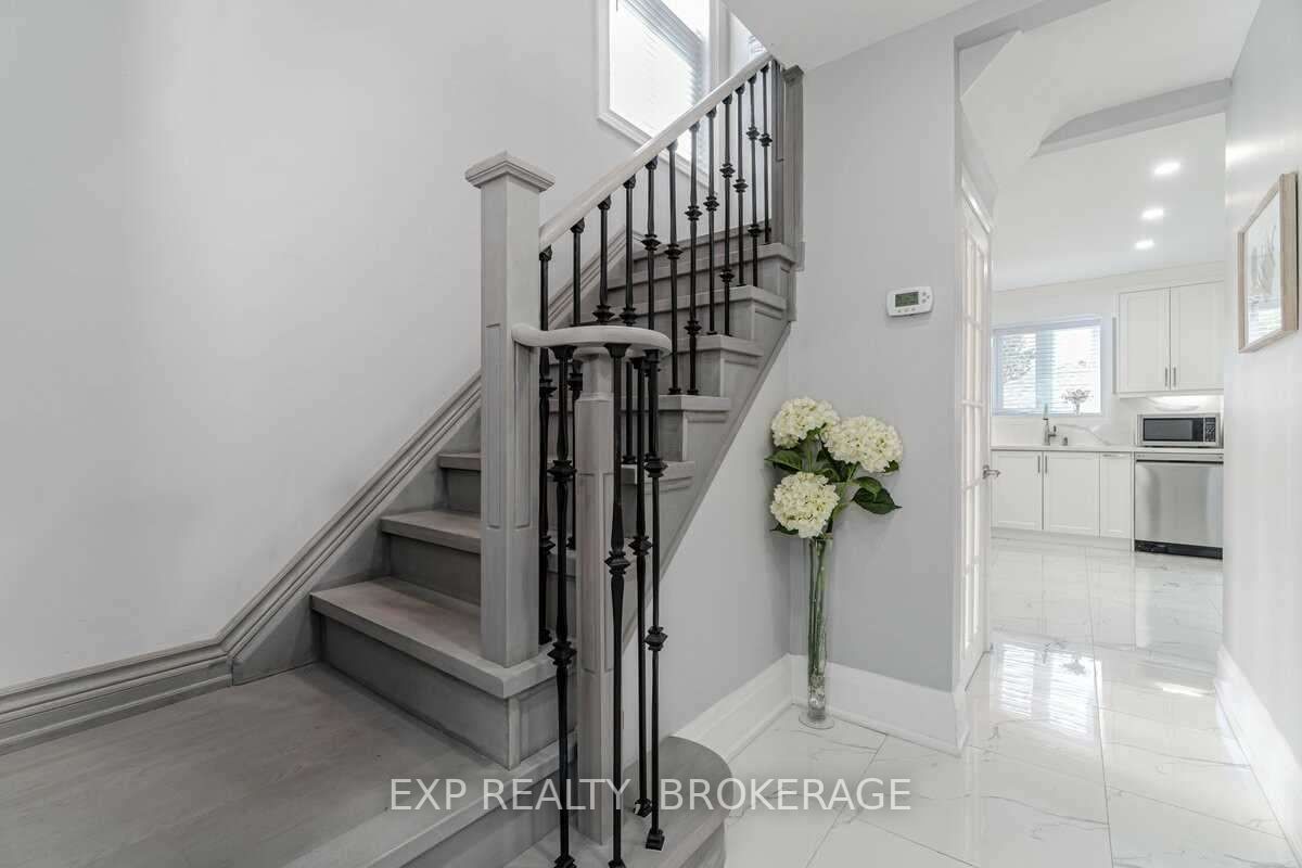90A Bicknell Avenue
