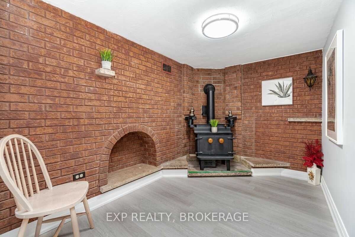 90A Bicknell Avenue