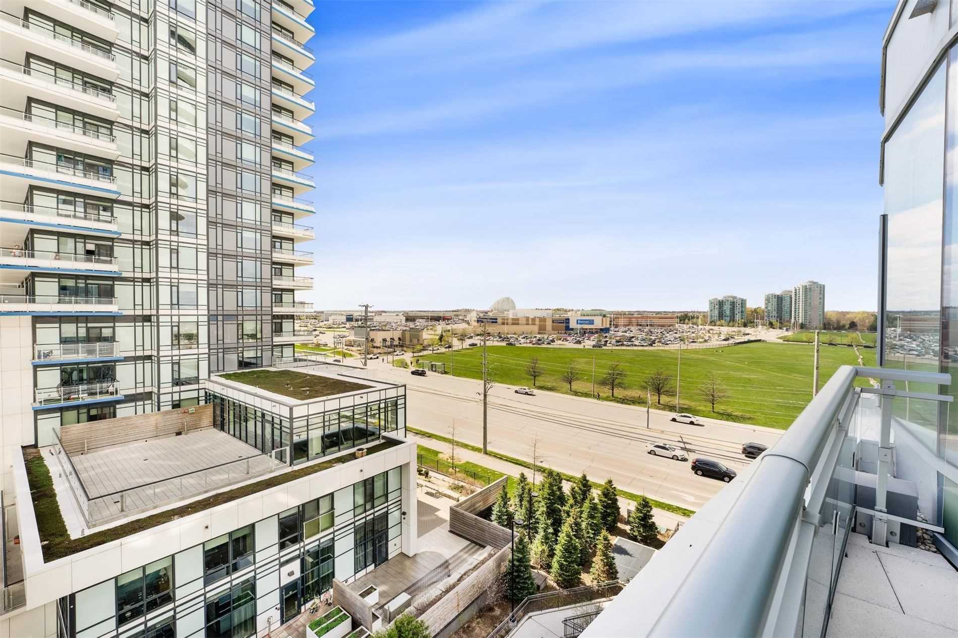 2520 Eglinton Ave W, #1813