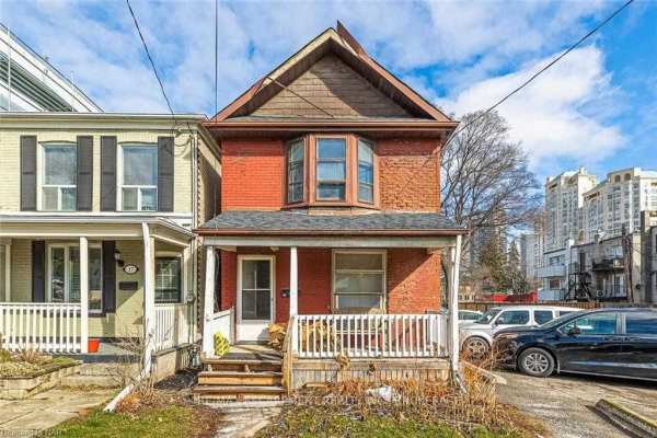 15 Burlington St, Toronto