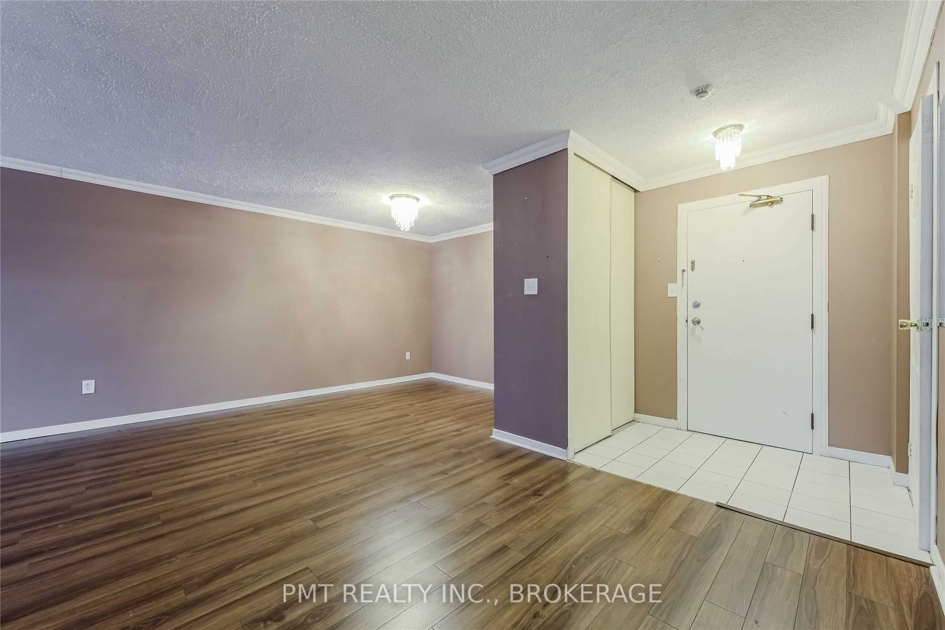 Listing W6040133 - Large Photo # 7