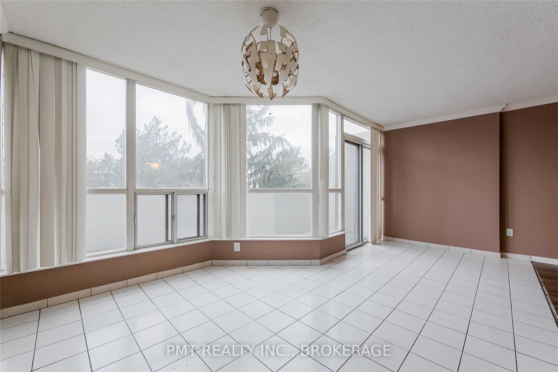 Listing W6040133 - Large Photo # 13