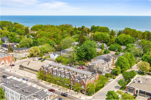 99 Brant St, Oakville