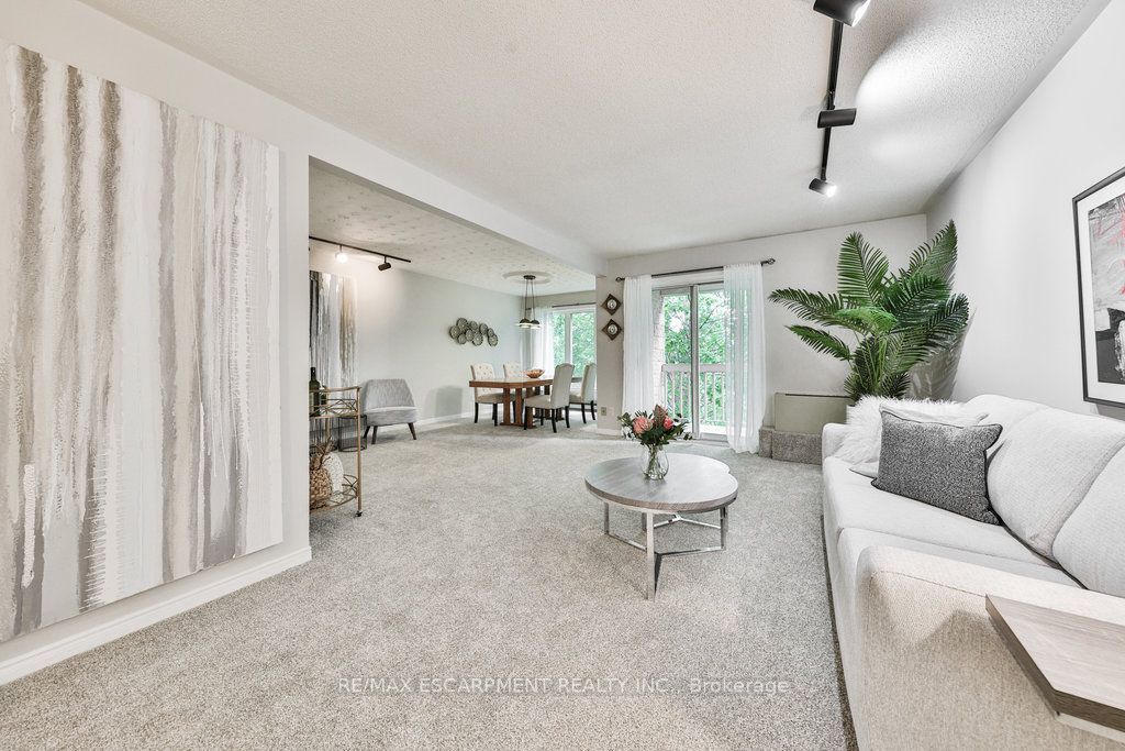 Listing W6040552 - Large Photo # 17