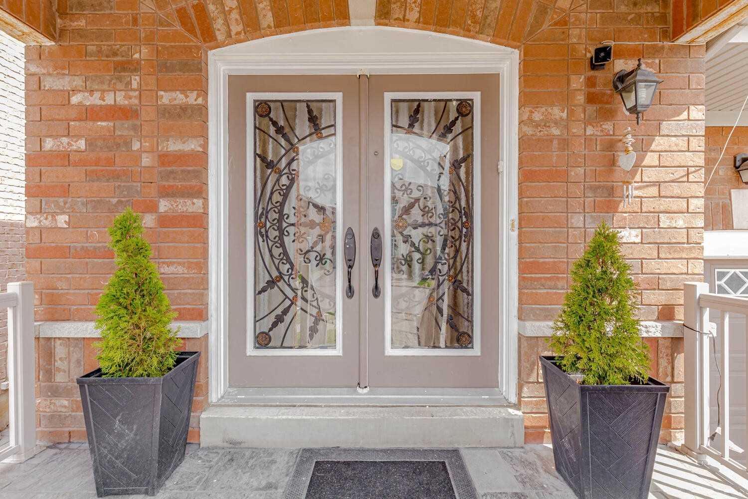72 Newington Crescent