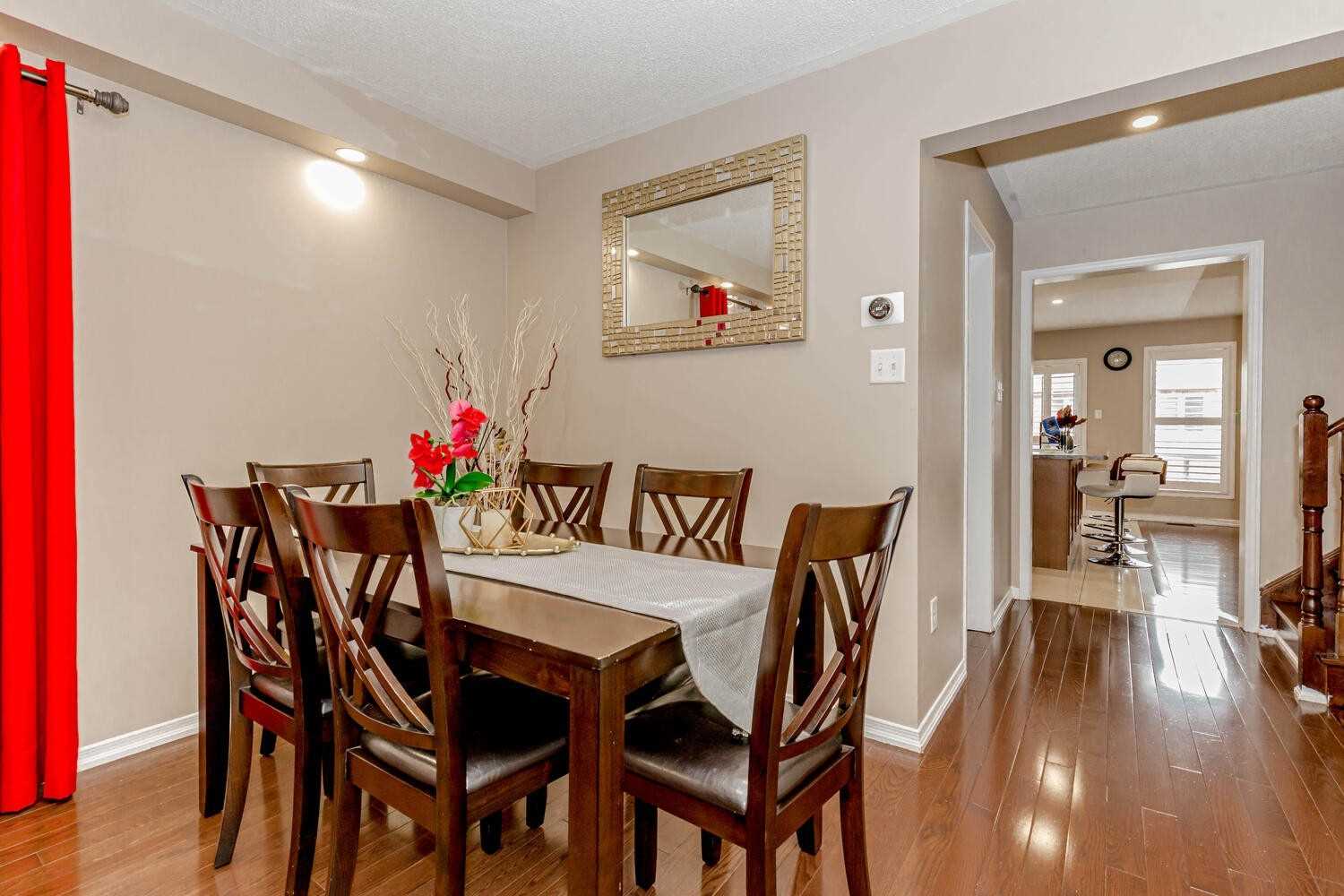 72 Newington Crescent