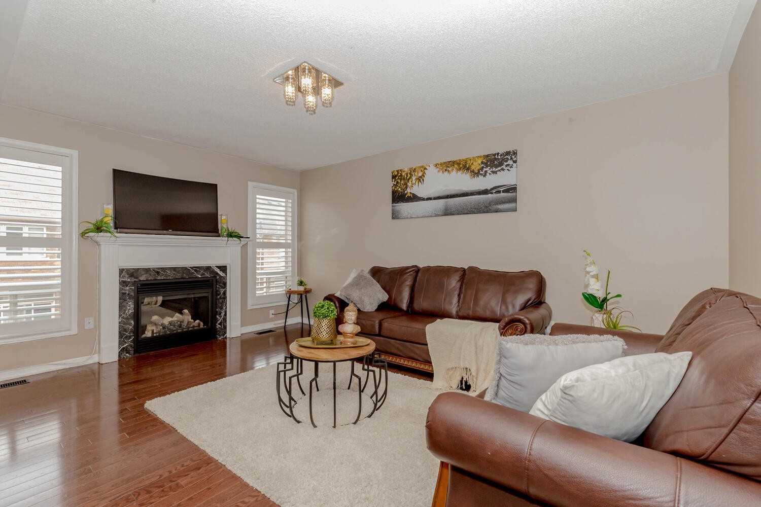 72 Newington Crescent