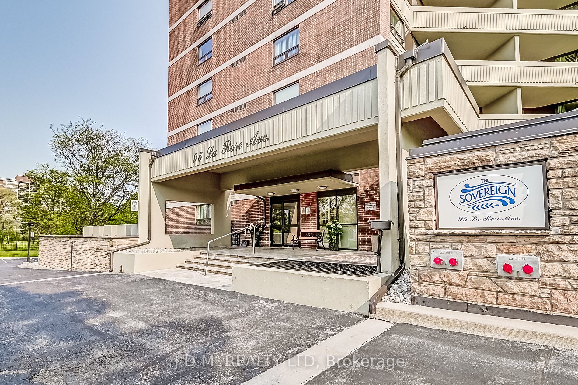 95 La Rose Ave, #901
