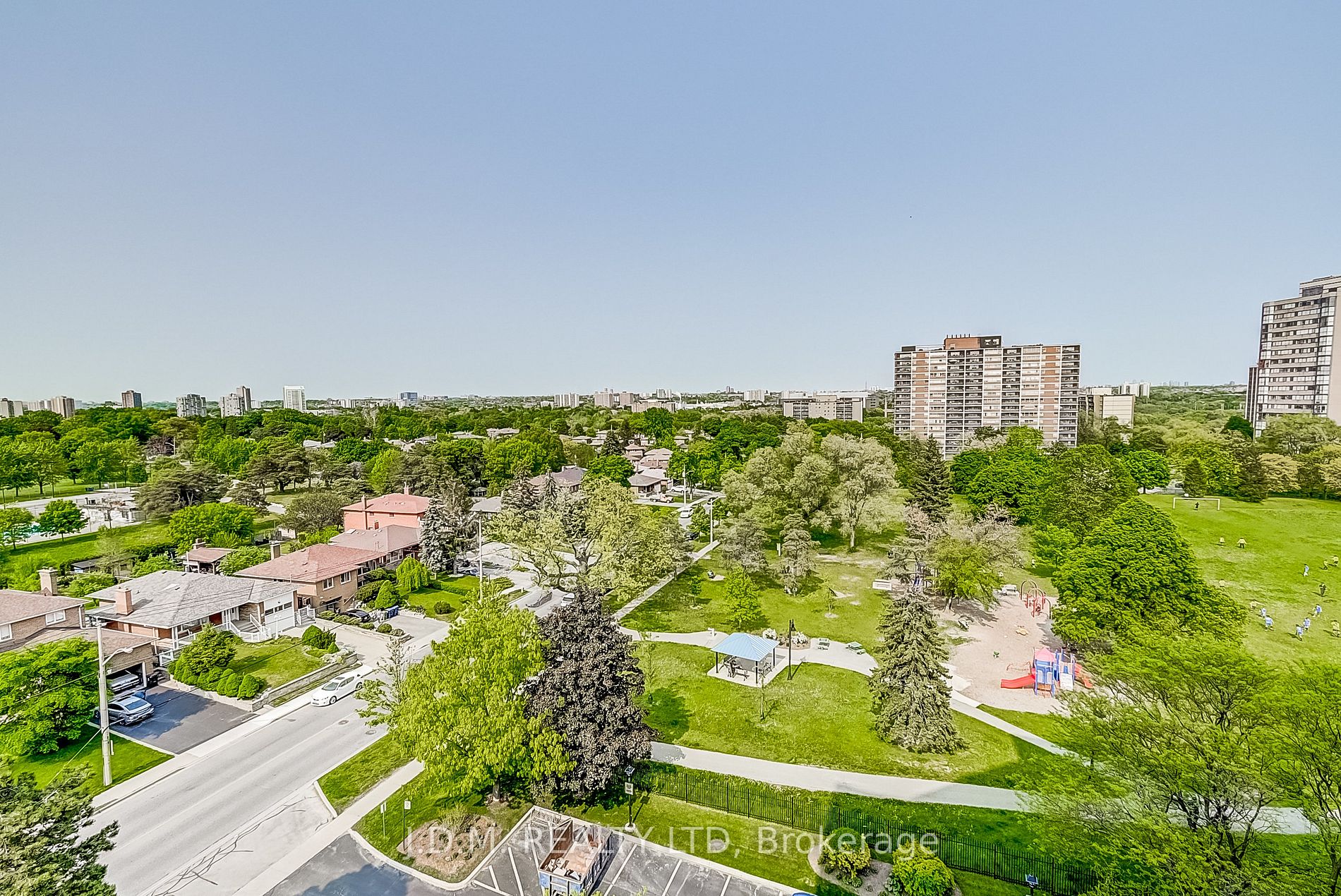 95 La Rose Ave, #901