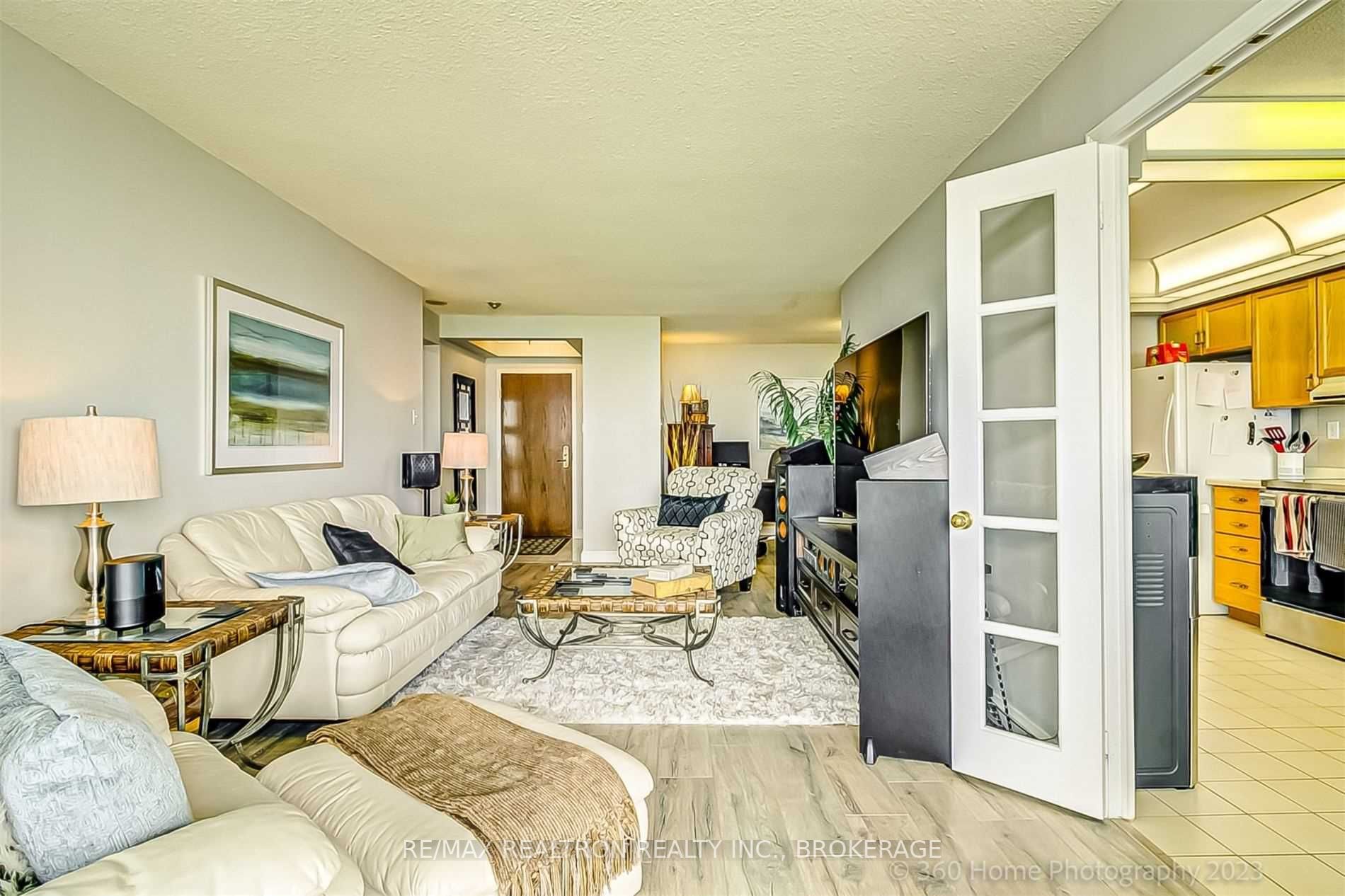 Listing W6040907 - Large Photo # 14