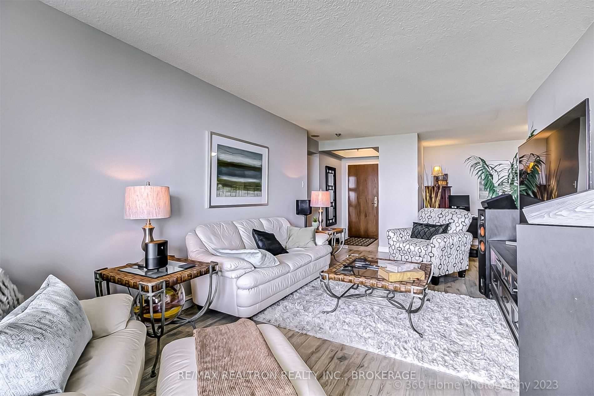 Listing W6040907 - Large Photo # 12