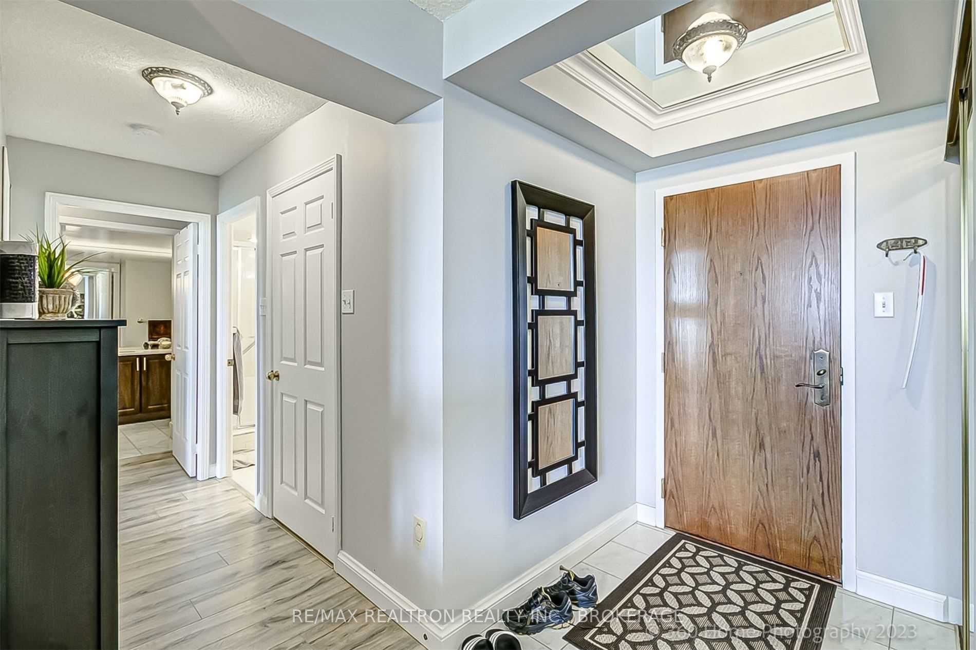Listing W6040907 - Large Photo # 3