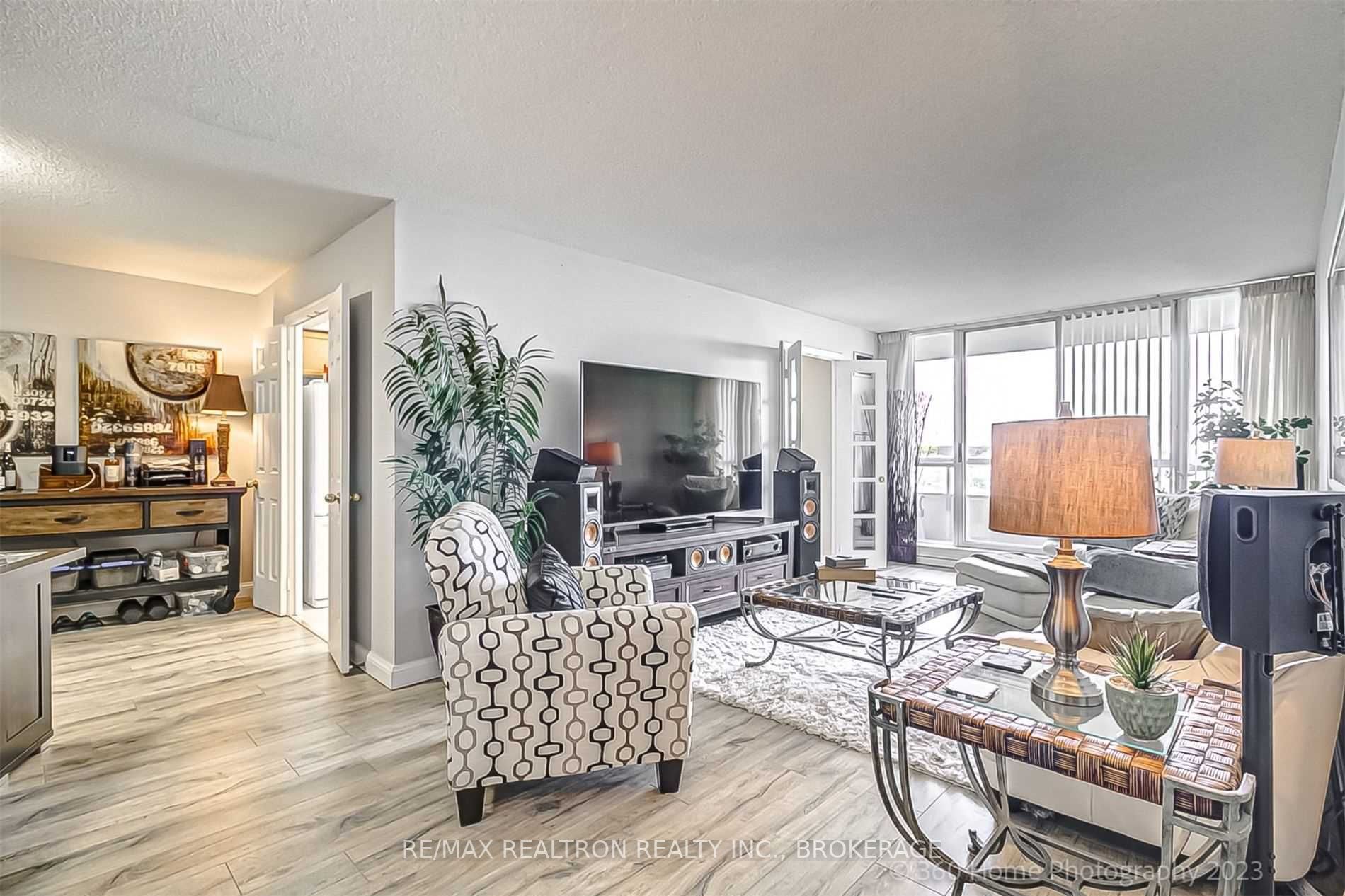 Listing W6040907 - Large Photo # 13