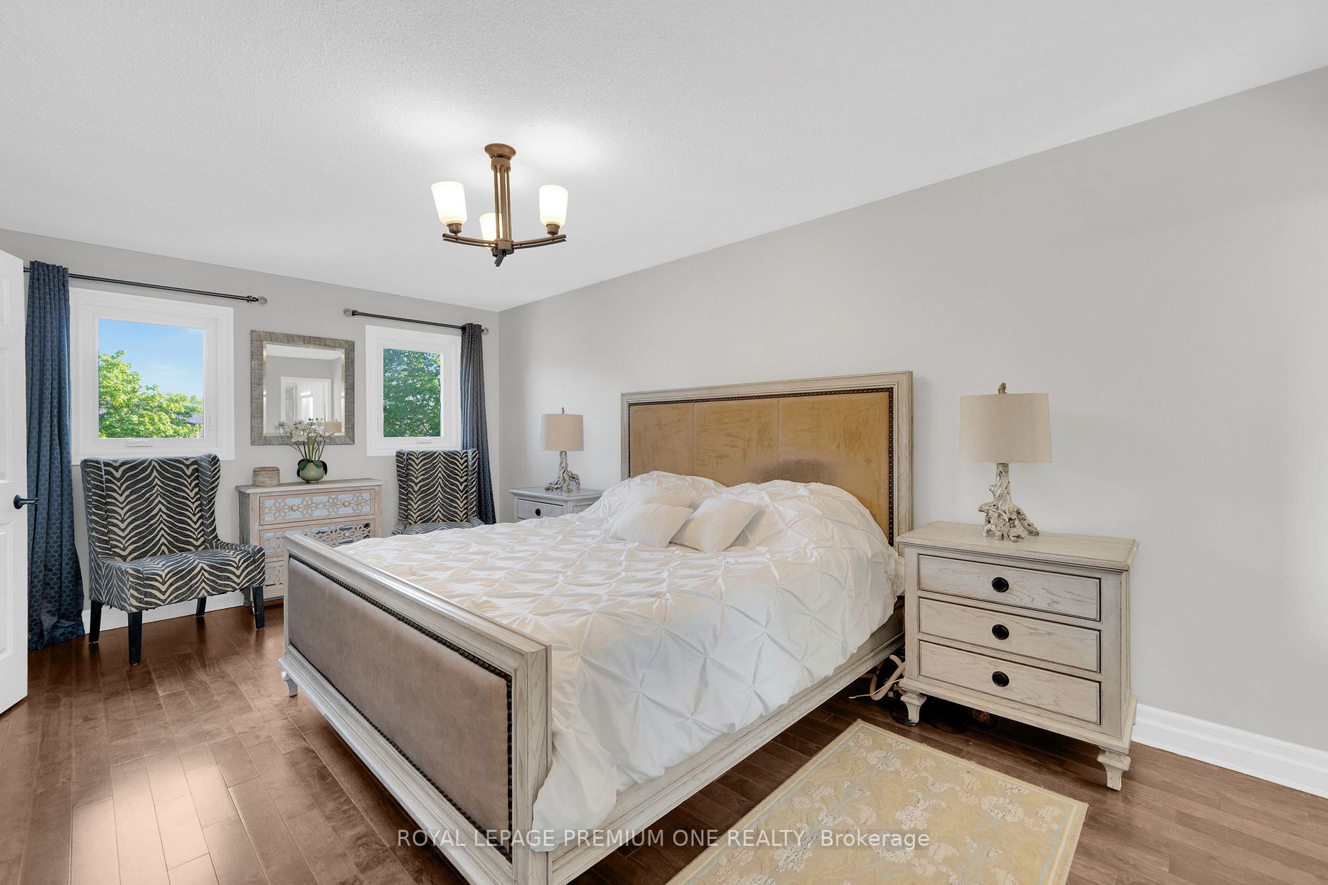 313 Leacock Ave