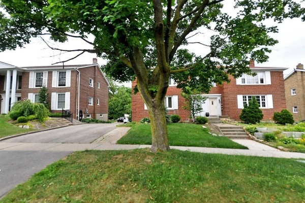 112 Stephen Dr, Toronto