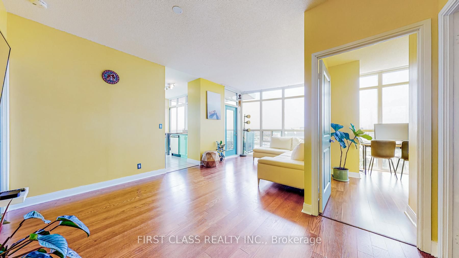 Listing W6041076 - Large Photo # 4