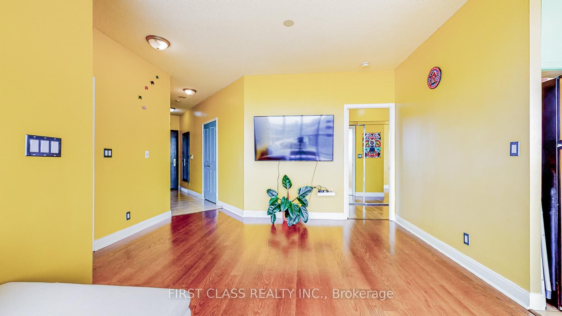Listing W6041076 - Large Photo # 10