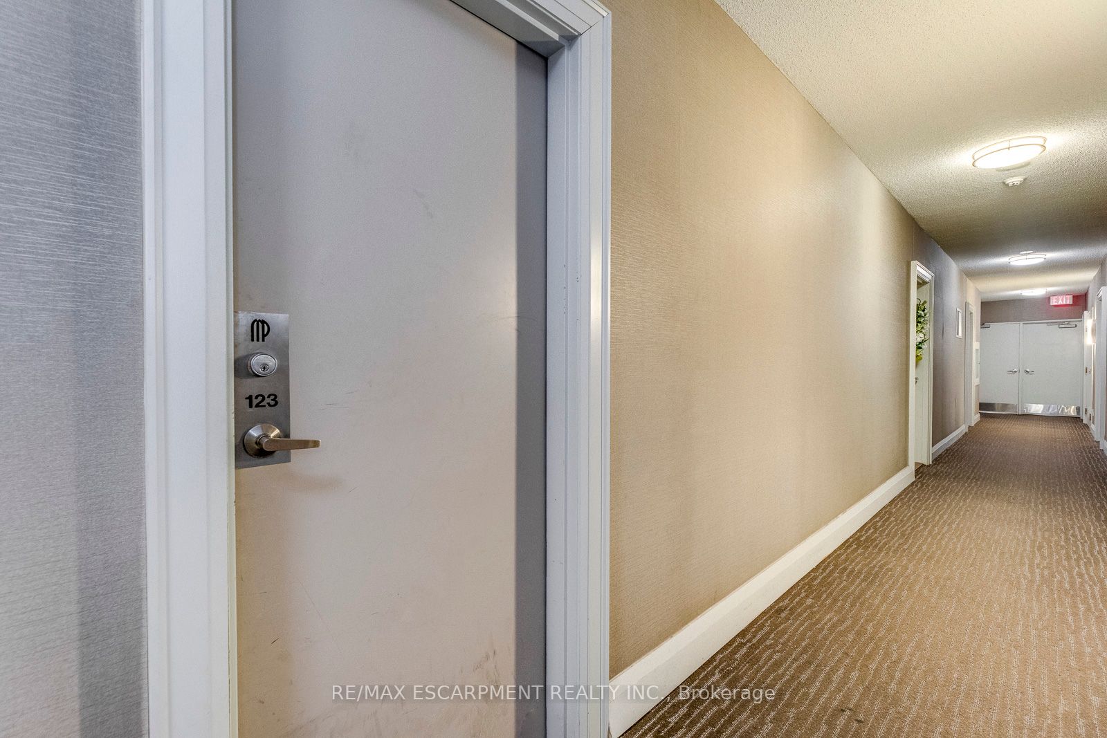Listing W6041116 - Large Photo # 3