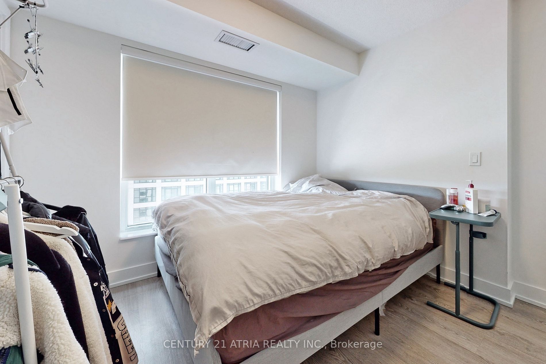7 Mabelle Ave, #1501