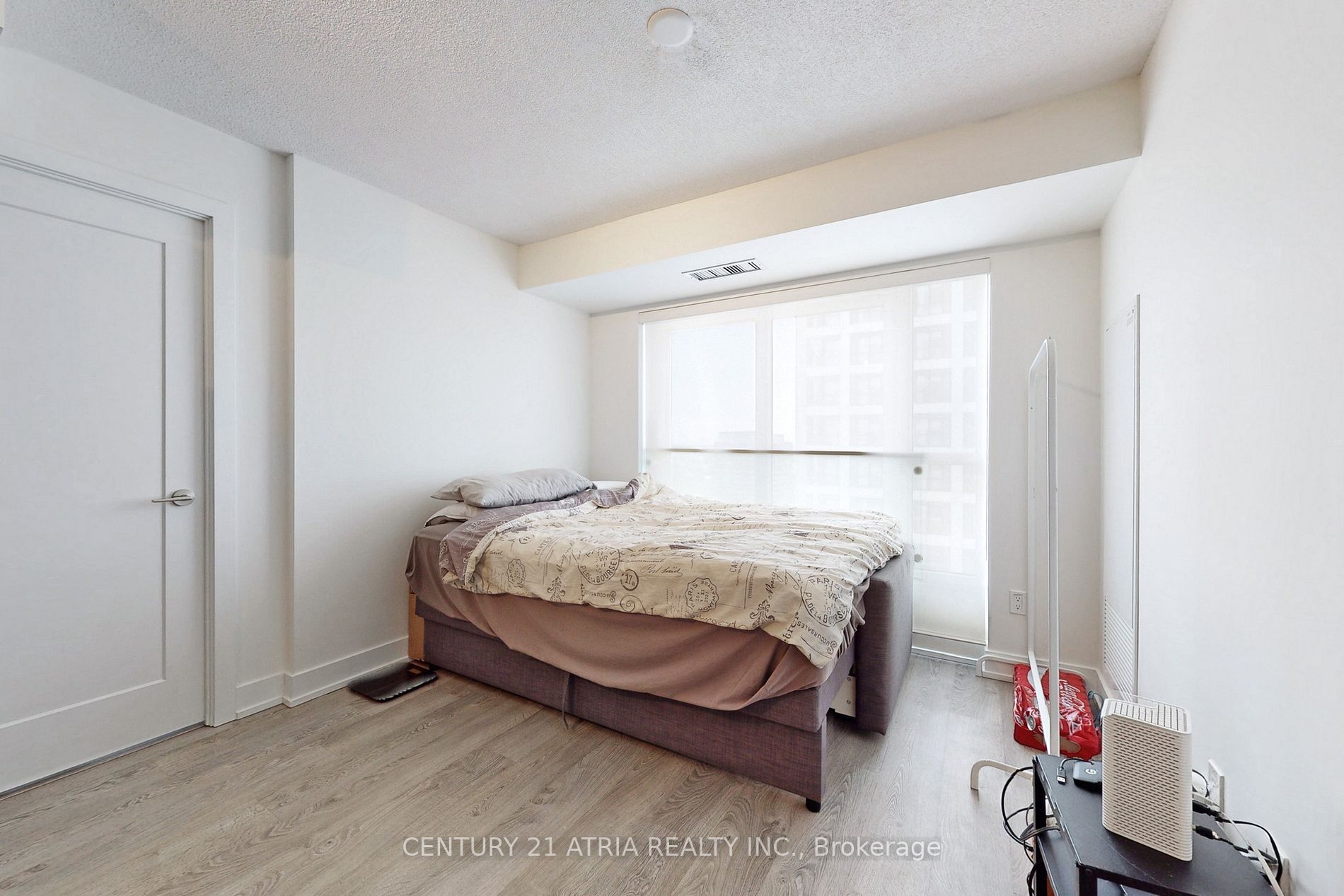7 Mabelle Ave, #1501