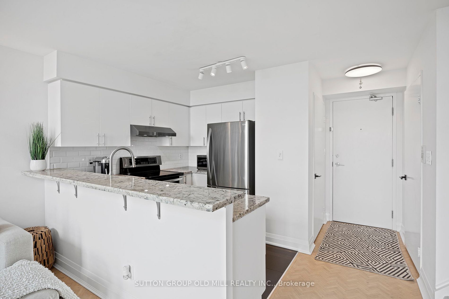 Listing W6041344 - Large Photo # 3