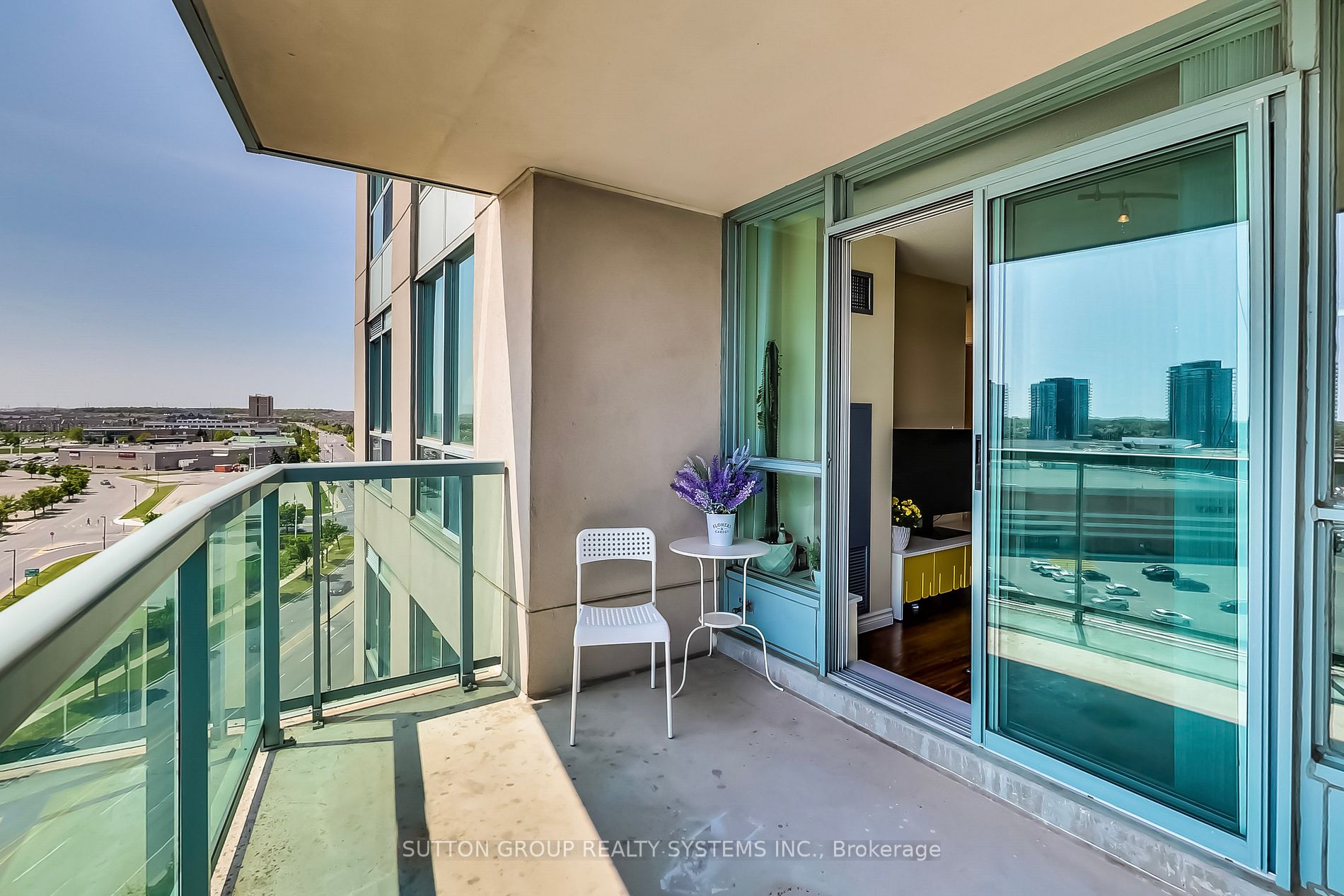 2585 Erin Centre Blvd, #1105
