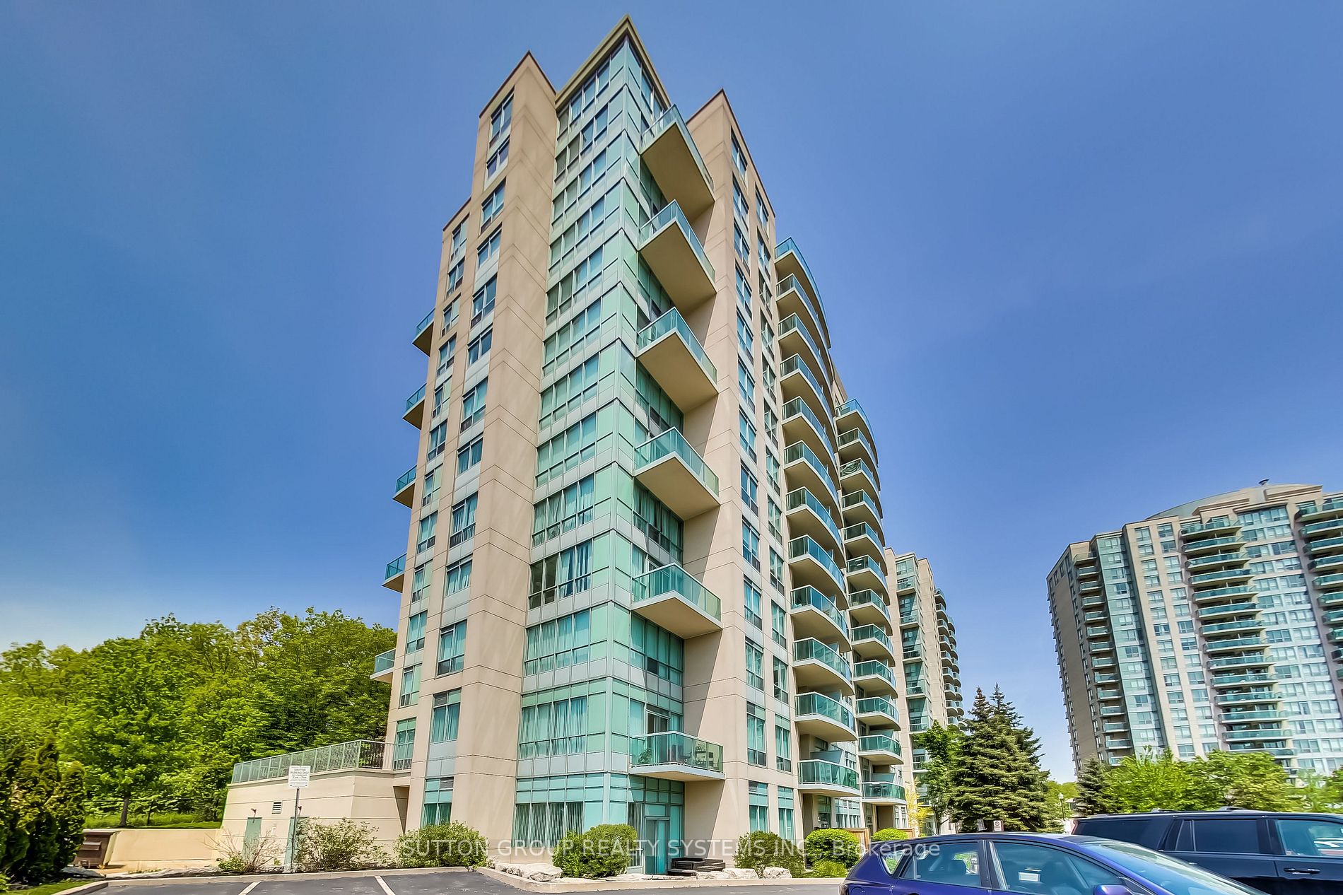 2585 Erin Centre Blvd, #1105