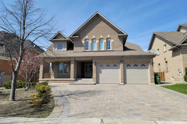 274 Falstaff Ave, Toronto