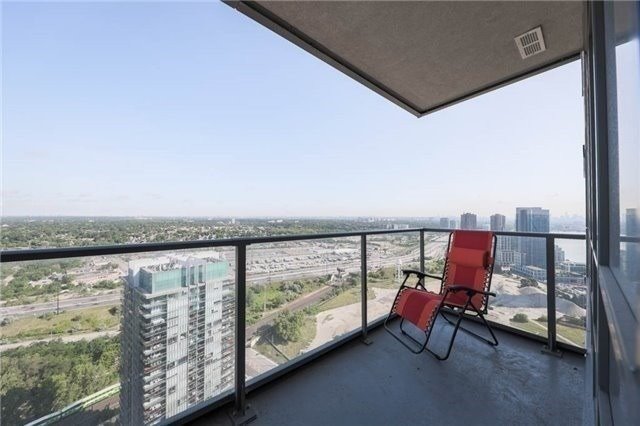 36 Park Lawn Road, #3707