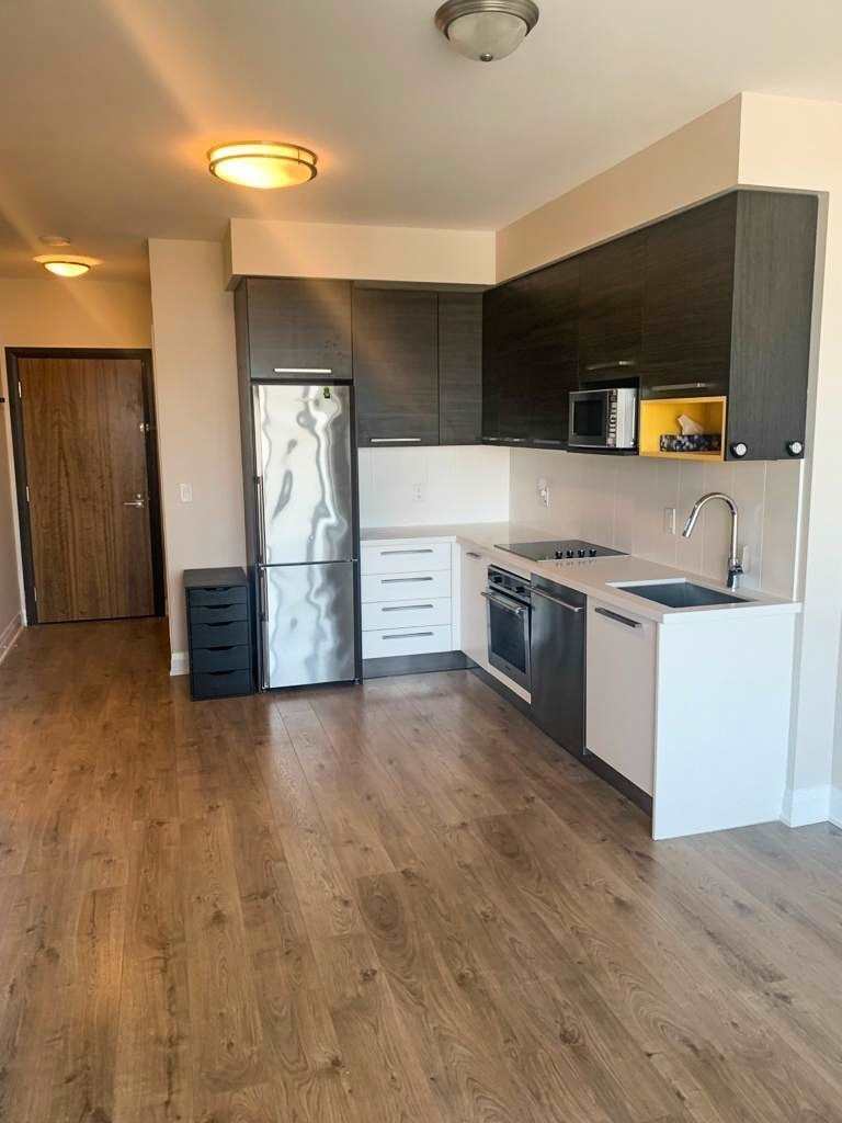 36 Park Lawn Road, #3707