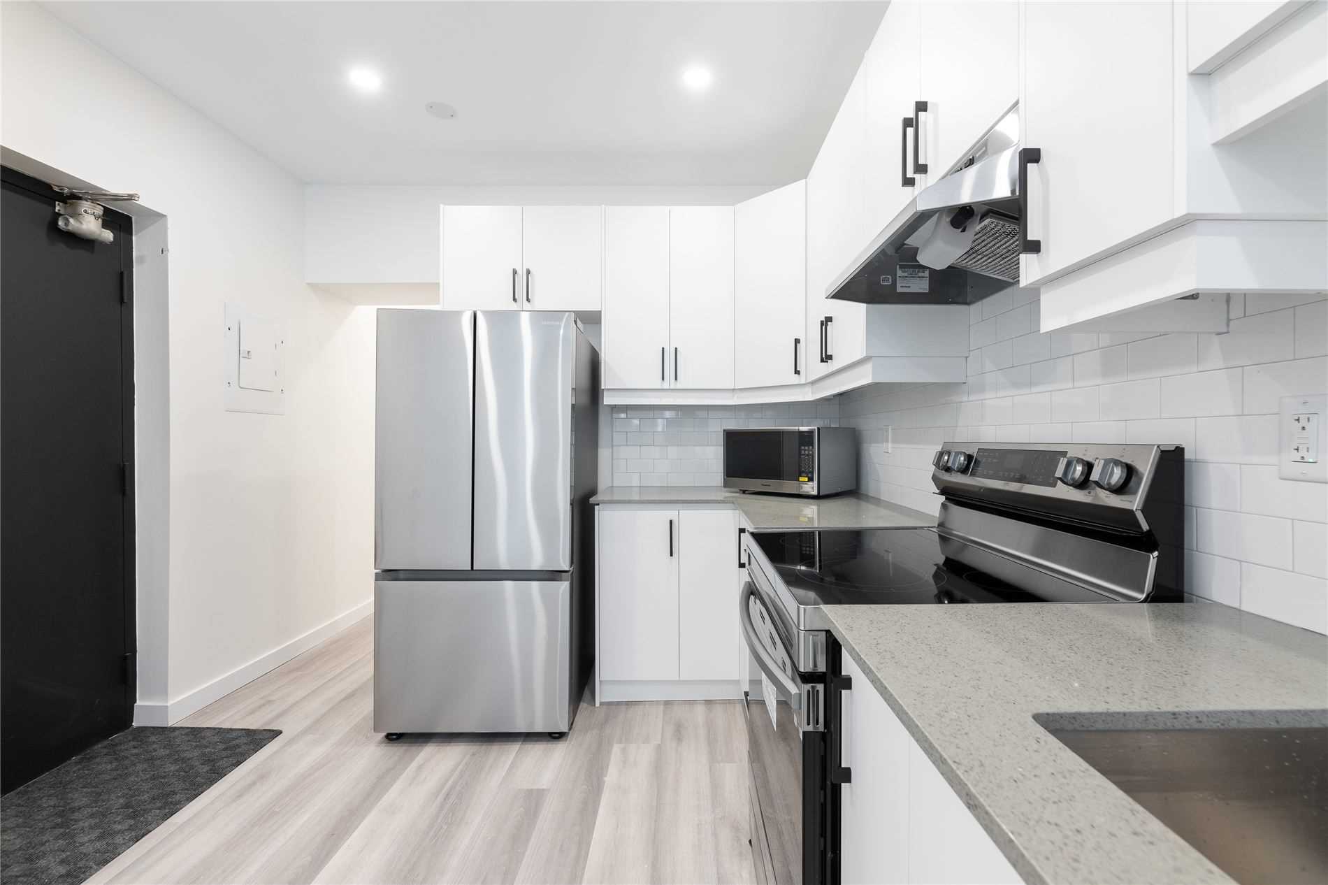 1744 Wilson Avenue, #11