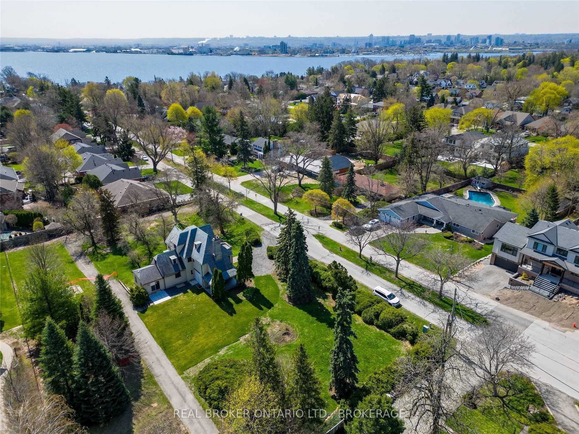 977 Unsworth Lot C Ave