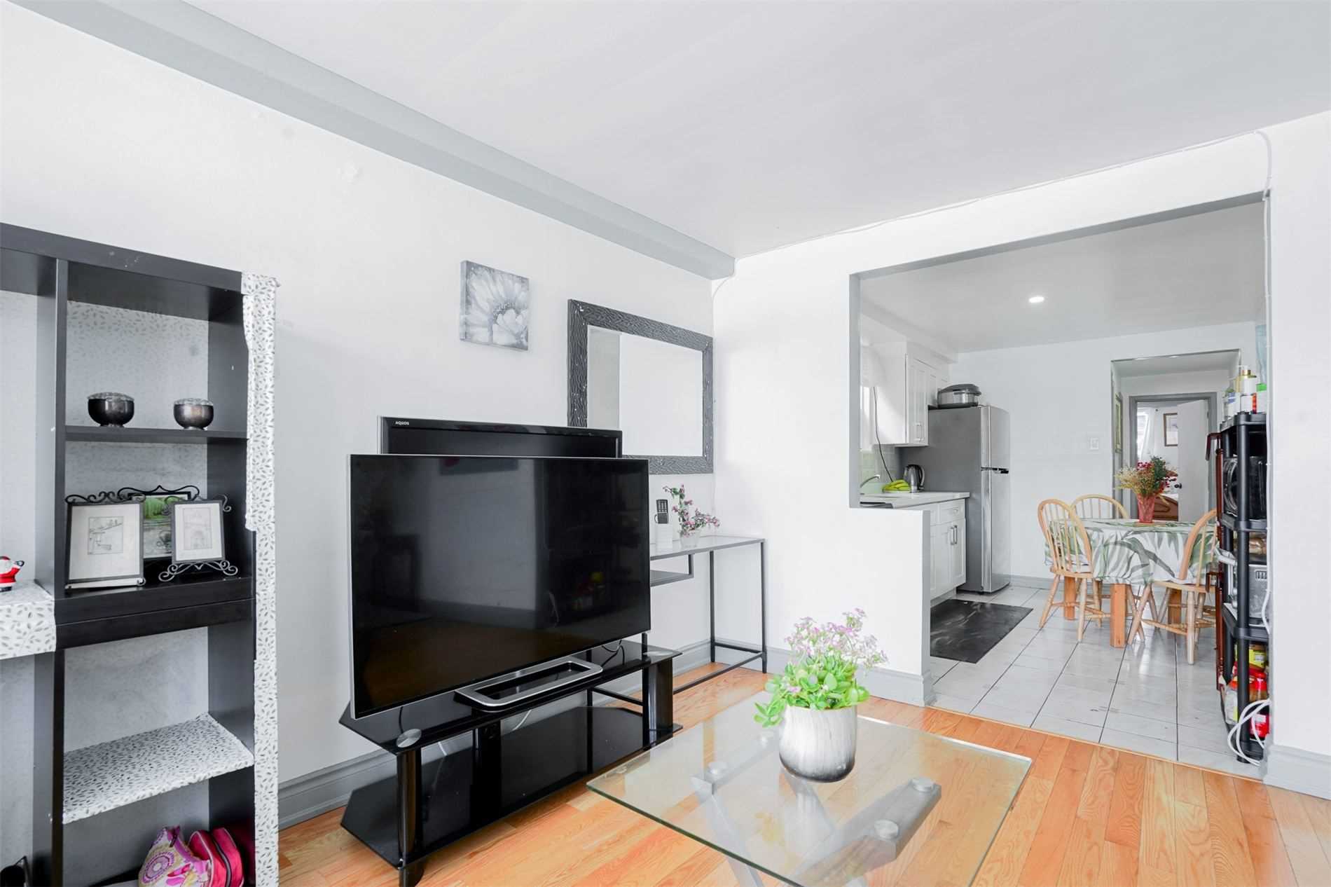 Listing W6042367 - Large Photo # 28