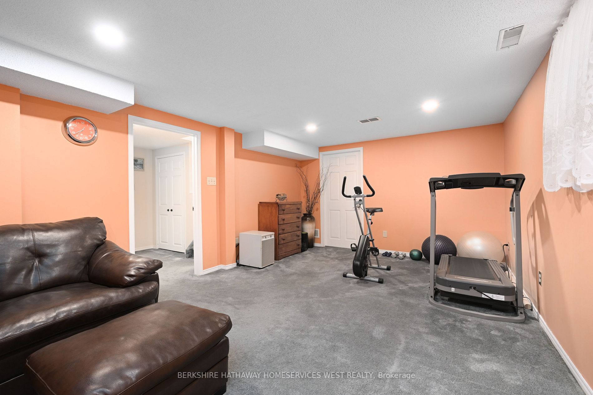 Listing W6042384 - Large Photo # 33