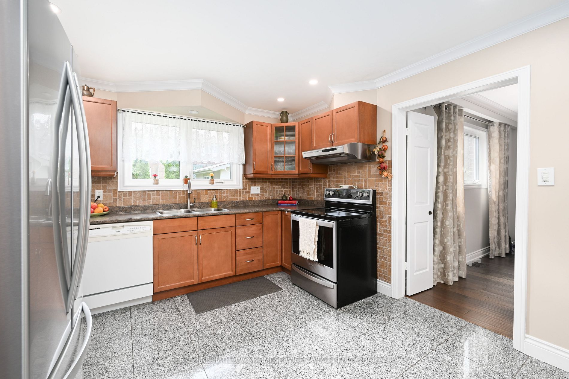 Listing W6042384 - Large Photo # 4