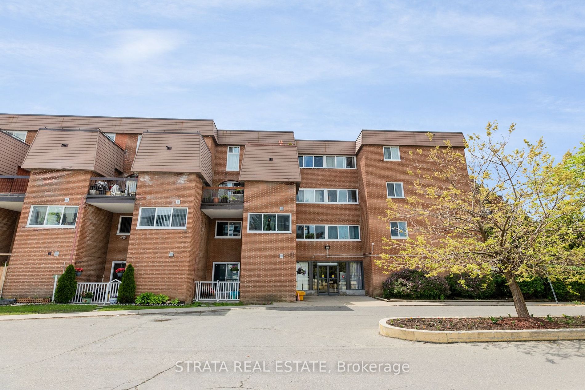 Listing W6042396 - Large Photo # 1