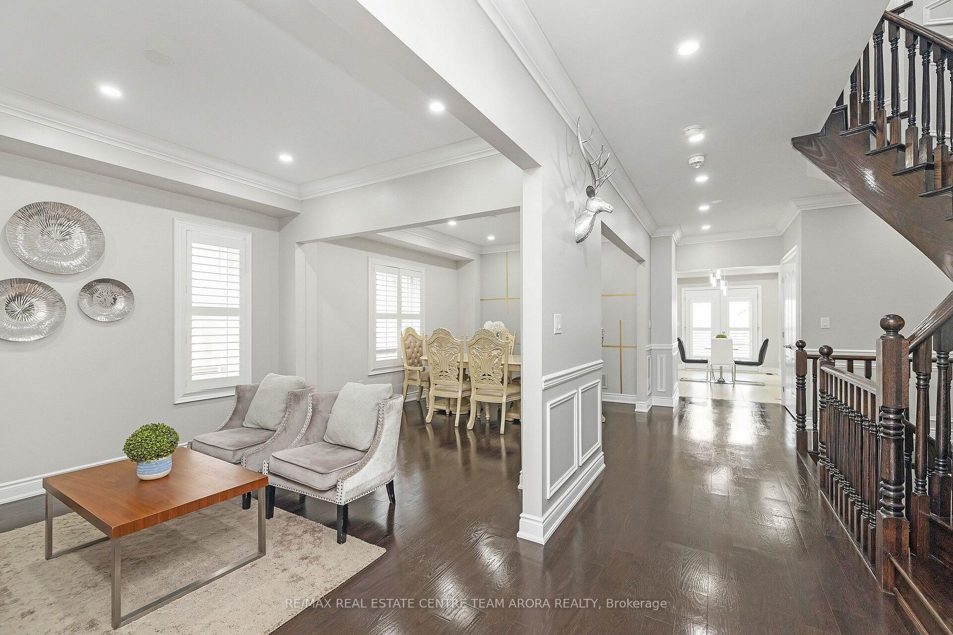 16 Chiming Rd