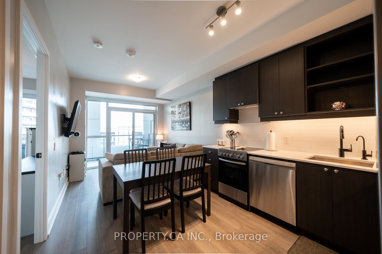 50 George Butchart Dr, #411