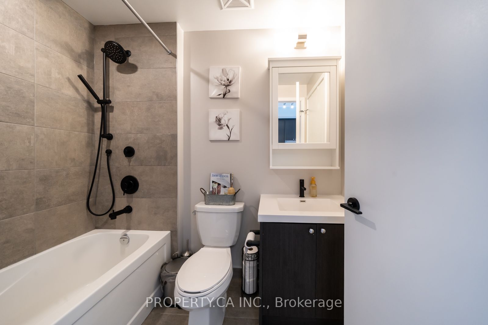 50 George Butchart Dr, #411