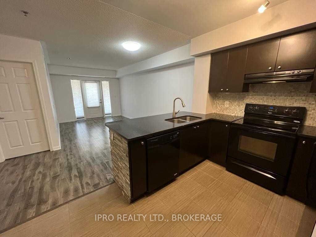 60 Baycliffe Cres, #101
