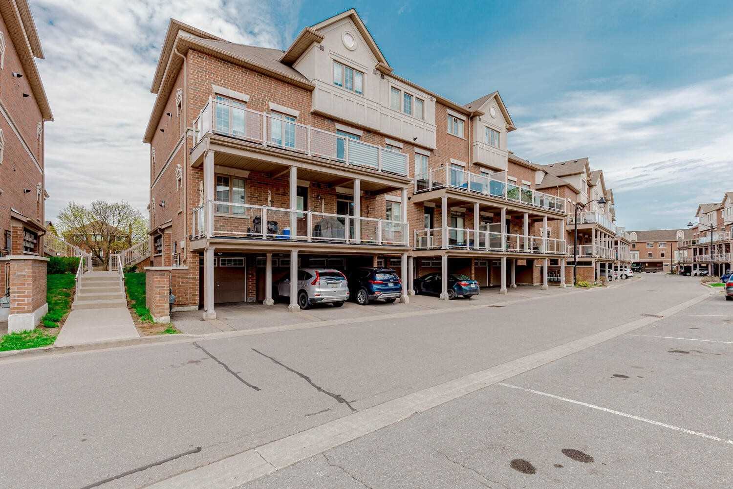 180 Howden Blvd, #10