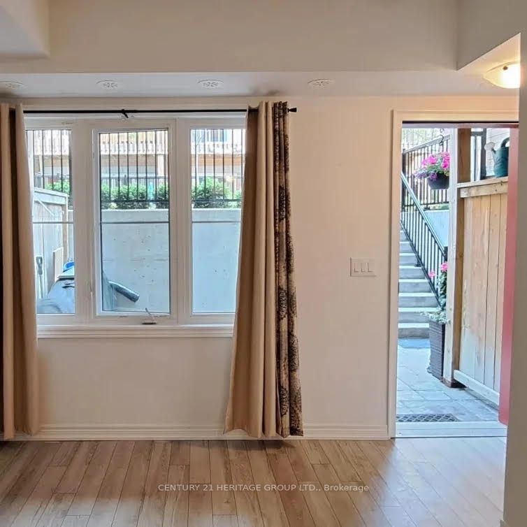 Listing W6043028 - Large Photo # 4