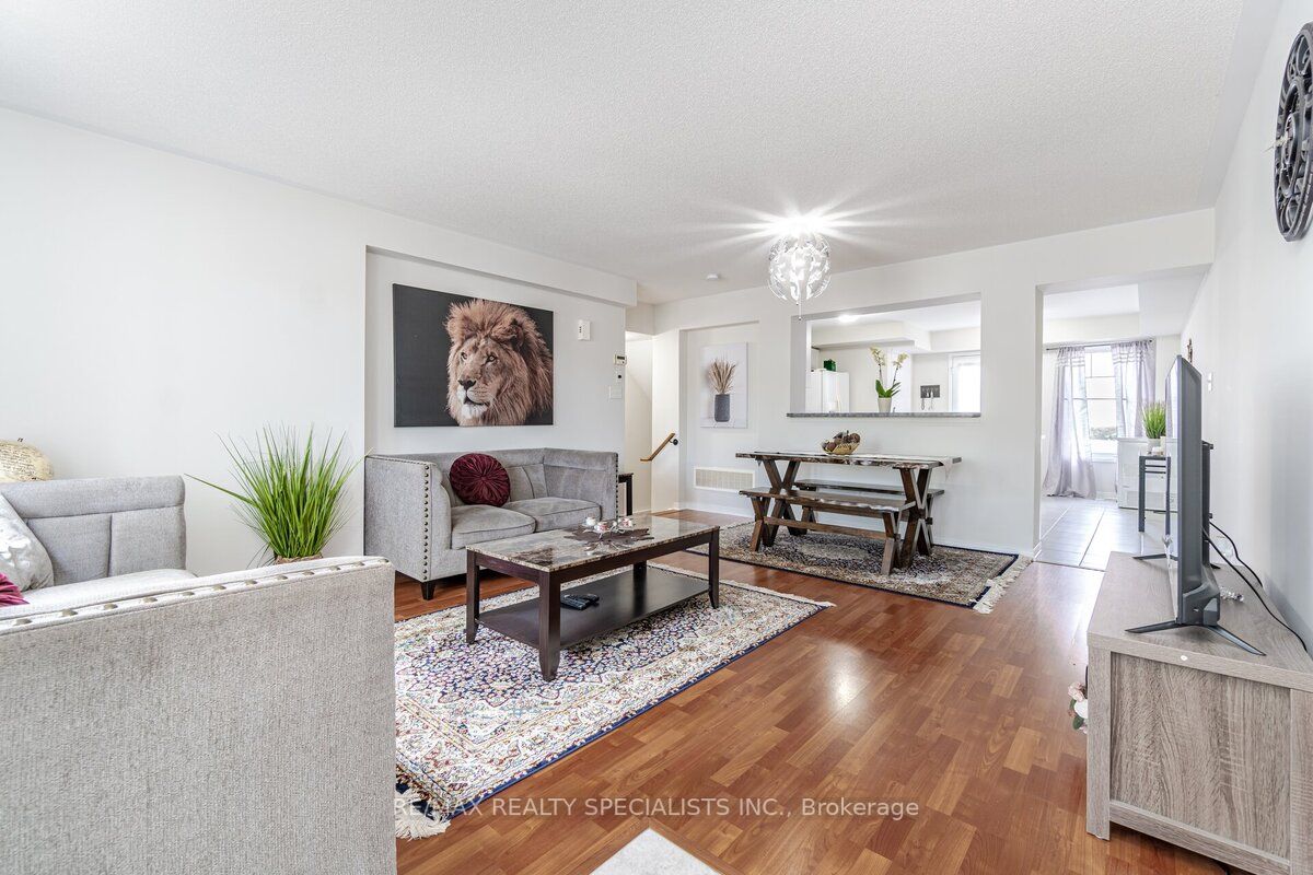 Listing W6043320 - Large Photo # 6