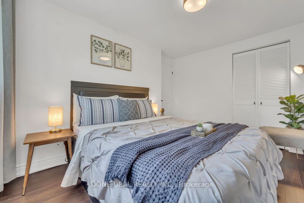 242 Fleetwood Cres, #138