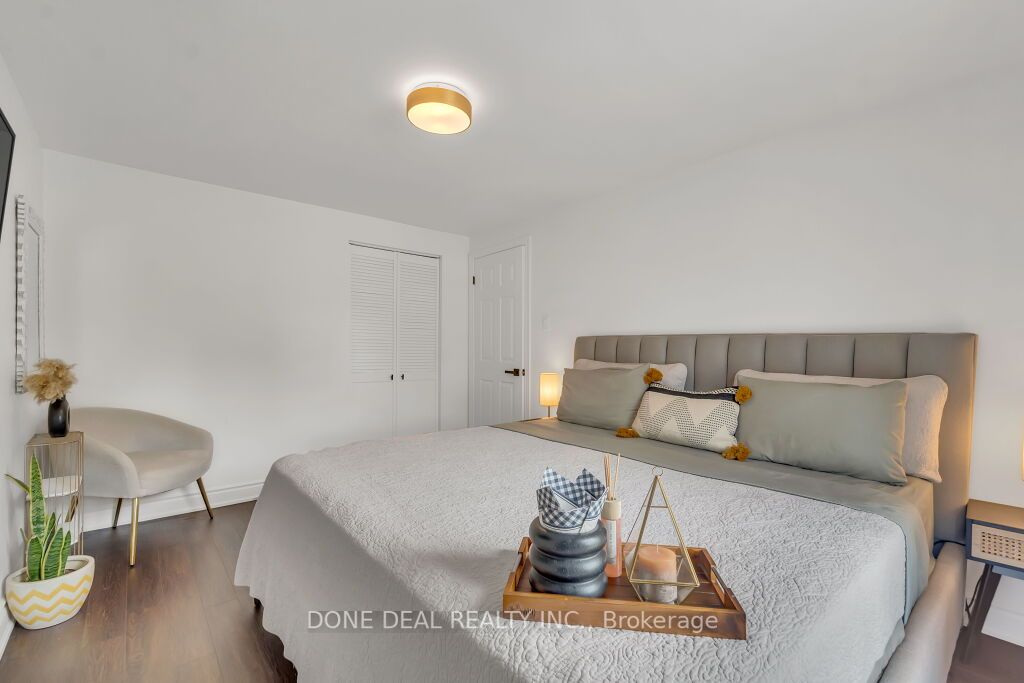 242 Fleetwood Cres, #138
