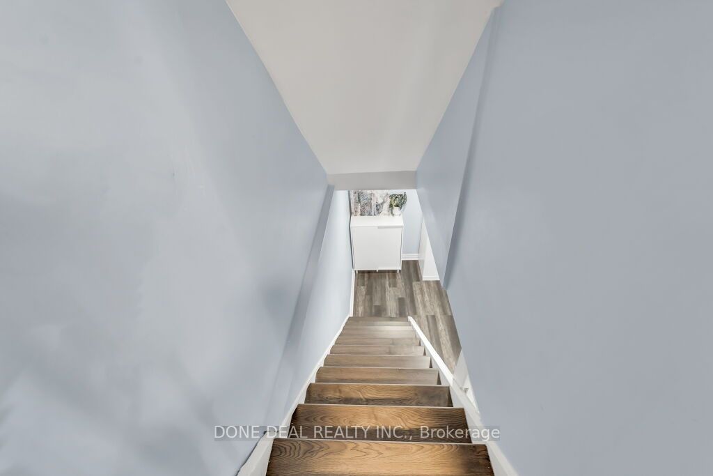 242 Fleetwood Cres, #138