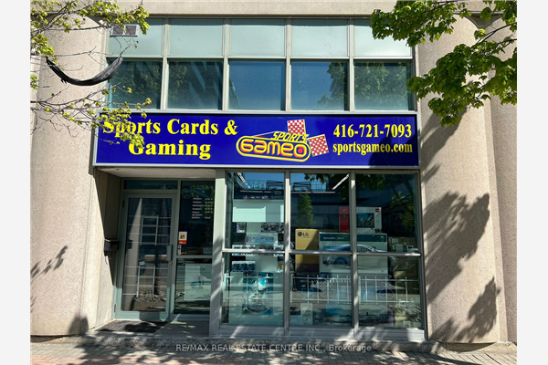 272 Manitoba St, Toronto